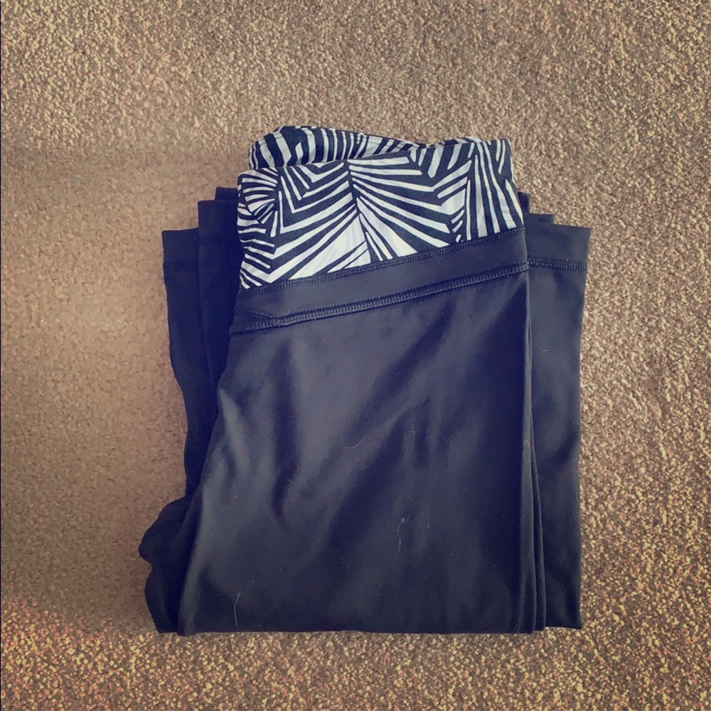 Victoria’s Secret Sexy Sport yoga pants